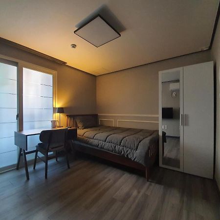 House Of Gallery In Anjirang Hotel แทกู ภายนอก รูปภาพ